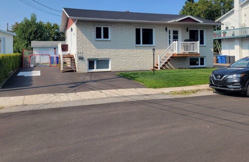 Roberval Casa | Near Lac-St-Jean 5 minutes away.