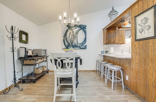Green Bay Casa | Near Medical Corridor: 'Whimsy Wisconsin' Duplex