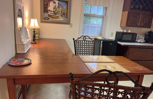 North Falmouth Apartamento | Near Old Silver Beach Falmouth-Private entrance, private bedroom & shared bath