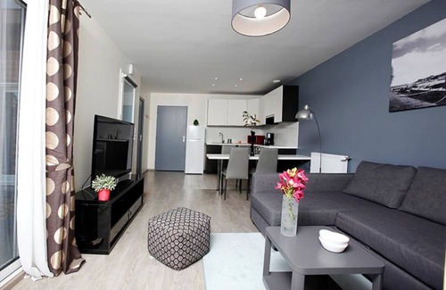 Vitry-sur-Seine Casa | Pergolesi entero cerca de París / Aparcamiento / 4 ch. / Aire acondicionado