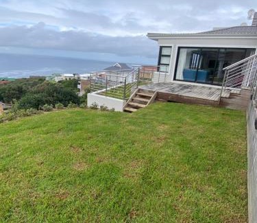 Herolds Bay Casa | Nearby Herolds Bay Self-Catering Guest House