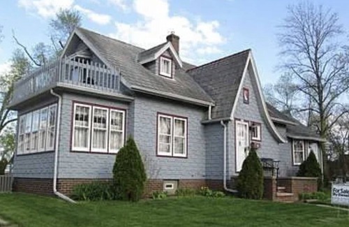 Kimberly Casa | Nearby parks, restaurants, entertainment. 25 minutes from EAA grounds.