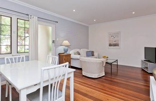 Nedlands Apartamento | Nedlands, apartamento espacioso de 2 dormitorios, cerca del hospital