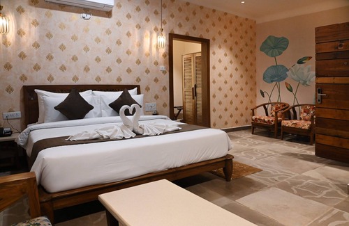 Pachmarhi Complejo | Neelam Foresteria Resort