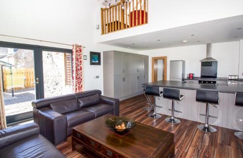 Inverurie Casa | Nef-Stedi
