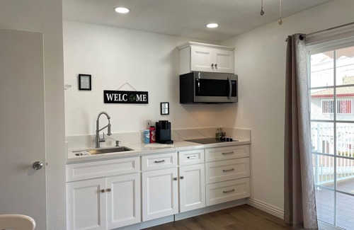 East Whittier Casa | Nena's Home Adventure! Guesthouse in Whittier. California