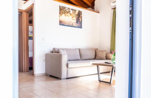 Pylos-Nestoras Casa | Nenes House