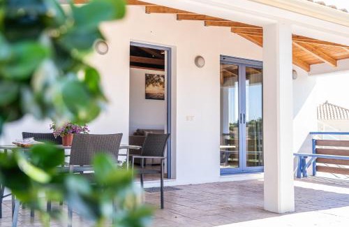 Pylos-Nestoras Casa | Nenes House