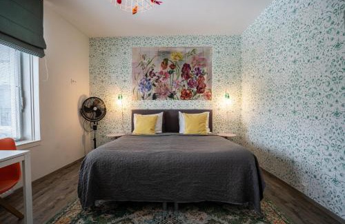 Groningen Apartamento | Neon Nights Studio