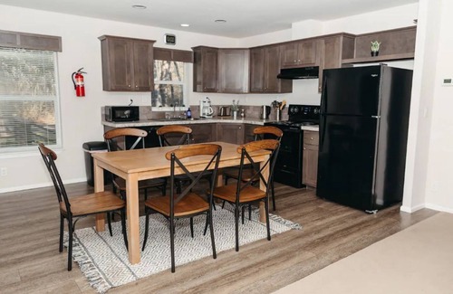 Ferndale Casa | Neptune Haven Getaway Near the Ocean