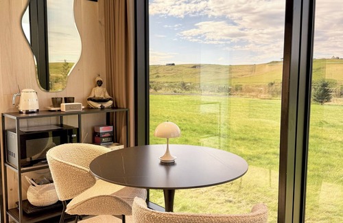 Hella Casa | Nest Retreat Iceland - Aurora