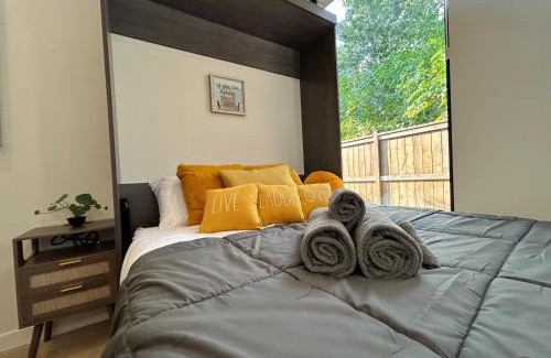 Niagara Falls Casa | Nestle By The Falls - Niagara Falls