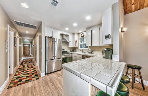 Country Club Estates Cabina | Cabaña enclavada entre el pino alto