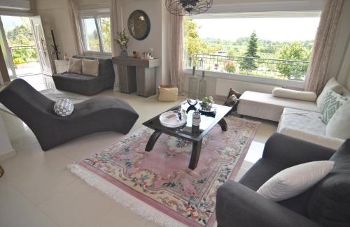 Kastoria Apartamento | Nestoras Comfortable Stay - Private Parking