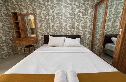 Jatinegara Apartamento | Netflix and Chill studio at Bassura City