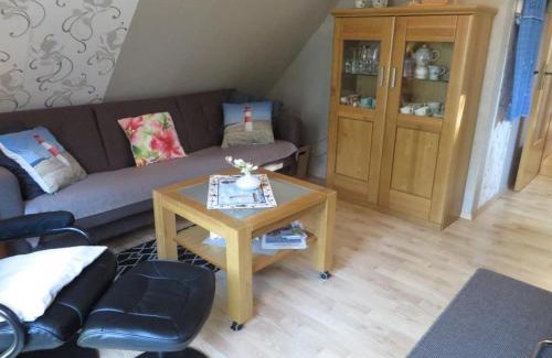 Neuschoo Apartamento | NEU! Ferienwohnung Sonnenschein OG
