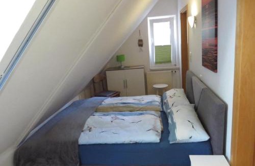 Neuschoo Apartamento | NEU! Ferienwohnung Sonnenschein OG