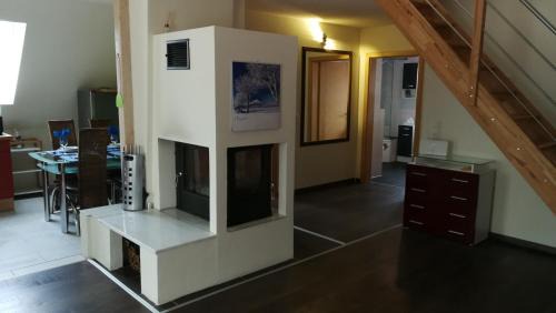Theilenhofen Apartamento | NEU! Galerie- Fewo mit Pool am Brombachsee