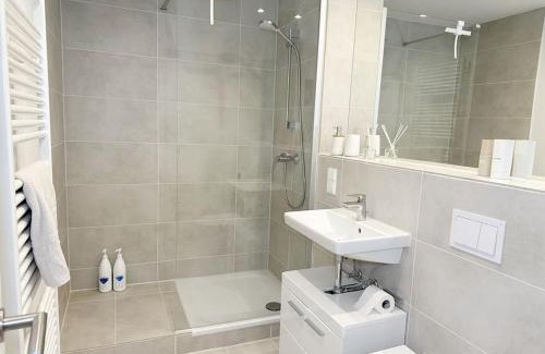 Friedrichstadt Apartamento | Neu & Schick: Küche inkl. Kaffee