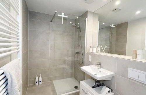 Friedrichstadt Apartamento | Neu & Schick: Küche inkl. Kaffee