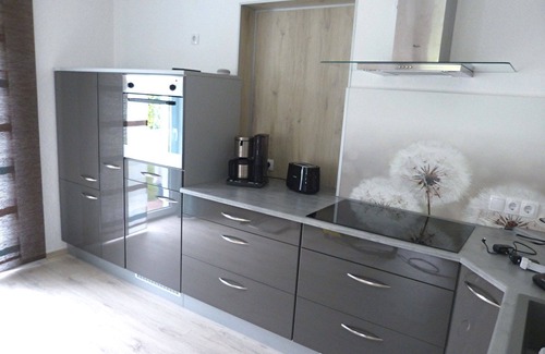 Koenigstein Apartamento | Neue Ferienwohnung für 2 Personen mit Grillmöglichkeit