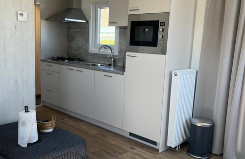 Kamperland Chalet De Esquí | Neues, Gemütliches 4 Personen Chalet mit Sonniger Terrasse