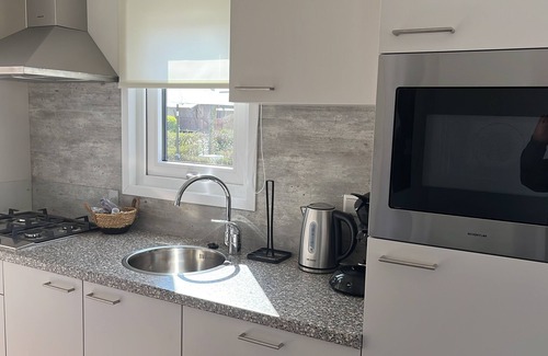 Kamperland Chalet De Esquí | Neues, Gemütliches 4 Personen Chalet mit Sonniger Terrasse