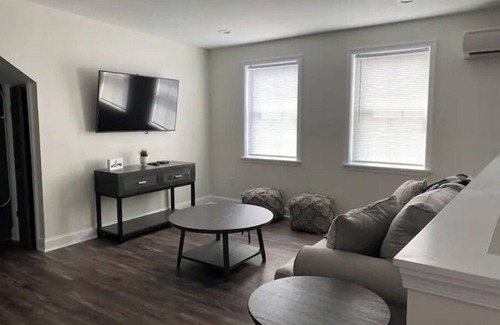 Lancaster Apartamento | New 1 Bedroom Apartment with Parking 5