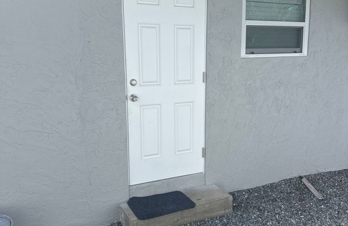 Doctor Phillips Apartamento | New 1 Bedroom suite with full kitchen, living room and bathroom