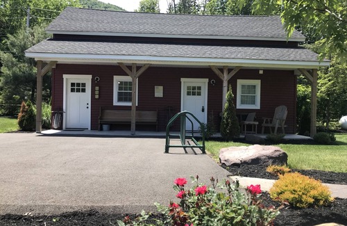 Hunter Casa | Nueva 1 Br Barn casa cerca de Schoharie Creek En Hunter Pueblo