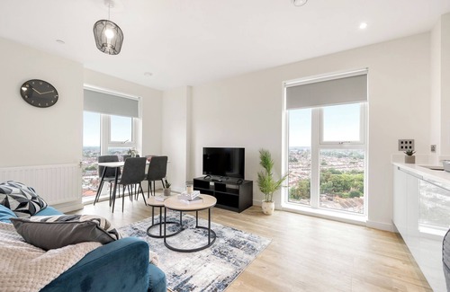Seven Kings Apartamento | New 2-Bedroom Apartment with Iconic London Views