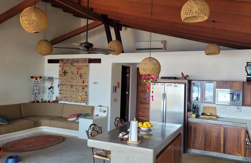 Troncones Villa | NEW ! 2-bedroom Villa Cilito Lindo with WiFi, AC in Beautiful Troncones