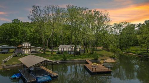 Rocky Mount Casa | New! 2 Homes-Firepit, Hot Tub, Huge Yard and Dock