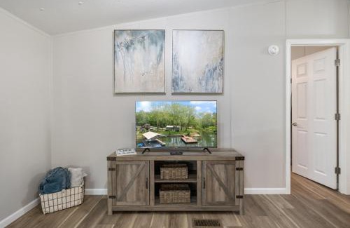 Rocky Mount Casa | New! 2 Homes-Firepit, Hot Tub, Huge Yard and Dock