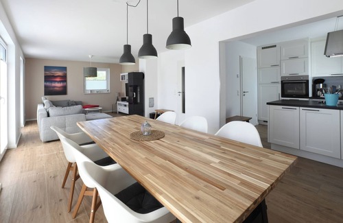 Wiek Casa | NUEVA casa de vacaciones 2018 exclusivamente cerca de la playa, sauna, chimenea, WiFi gratis, jardín