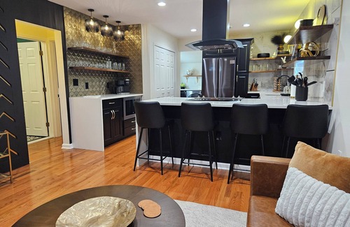 Wayne County Casa | New! 2BD-Home with FAST Wi-Fi & FREE Parking!