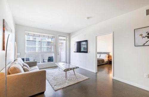 West Hollywood Apartamento | New 2BR Luxury Apartment WeHo