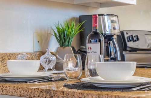 Ukiah Casa | NEW! 3 BED 2 BATH Utopian Ukiah