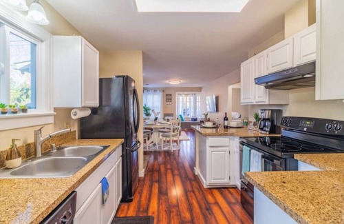 Ukiah Casa | NEW! 3 BED 2 BATH Utopian Ukiah