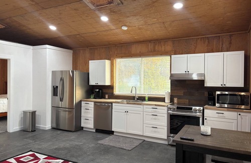 Grant County Casa | New 3-bedroom house on the Sage Hills Golf course in Warden