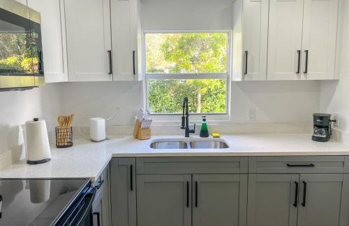 Liberty City Casa | New 3Bedroom 2Bathroom Private Home