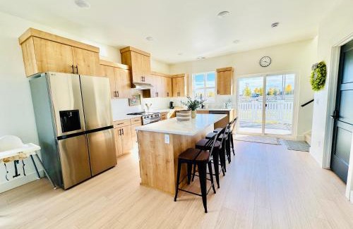 Rexburg Apartamento | New 3BR Home w Garage Near BYU-Idaho