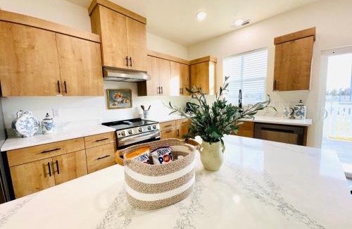 Rexburg Apartamento | New 3BR Home w Garage Near BYU-Idaho