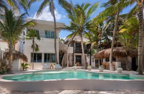 Soliman Bay Villa | New 3BR Private Beachfront Villa with Pool at Soliman