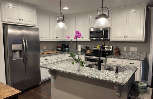 Shelbyville Casa | NEW 4 Bdrm house in Shelbyville - great neighborhood, 2 mi to Cooper Steel Arena