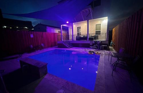 Mid-City Casa | New 4 Bed luxury house w/Private Heated Pool