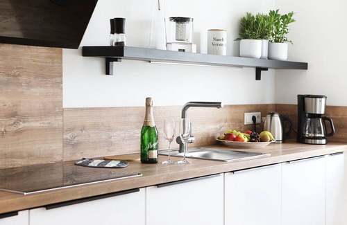 Toenning Apartamento | New 5-star vacation apartment with a fantastic view of the Eider.