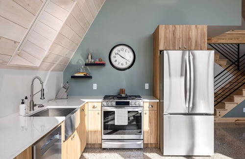 Suttons Bay Casa | New A-Frame in wine country