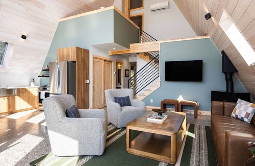 Suttons Bay Casa | New A-Frame in wine country