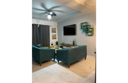 Comayagua Apartamento | Nuevo y amplio Town House amoblado en Comayagua 2